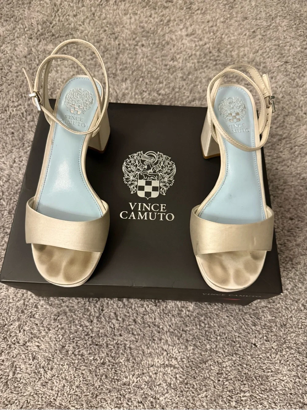 Vince Camuto Pendreya Ankle-Strap Satin Block Heels Ivory | Bridal | Size 6.5 - Picture 3 of 8